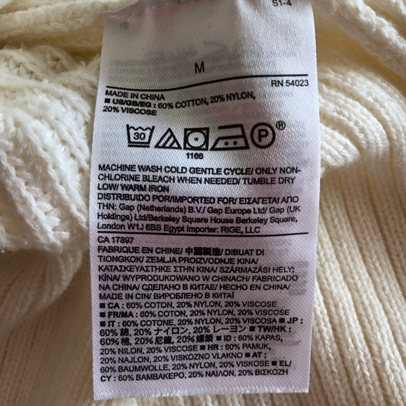 Banana Republic Zipper back Sweater - Picture 4 of 4